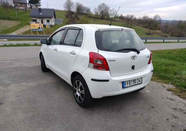 Toyota Yaris cena 22999 przebieg: 160000, rok produkcji 2010 z Brzozów małe 466